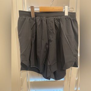 BRAND NEW Mens Fast and Free Short 6” *Lined size M